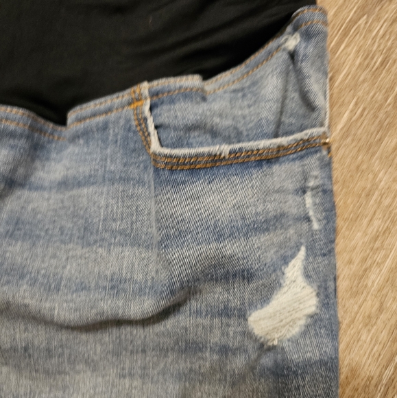 NEW Isabel maternity ingrid and Isabel target maternity jean blue shorts - Picture 2 of 9